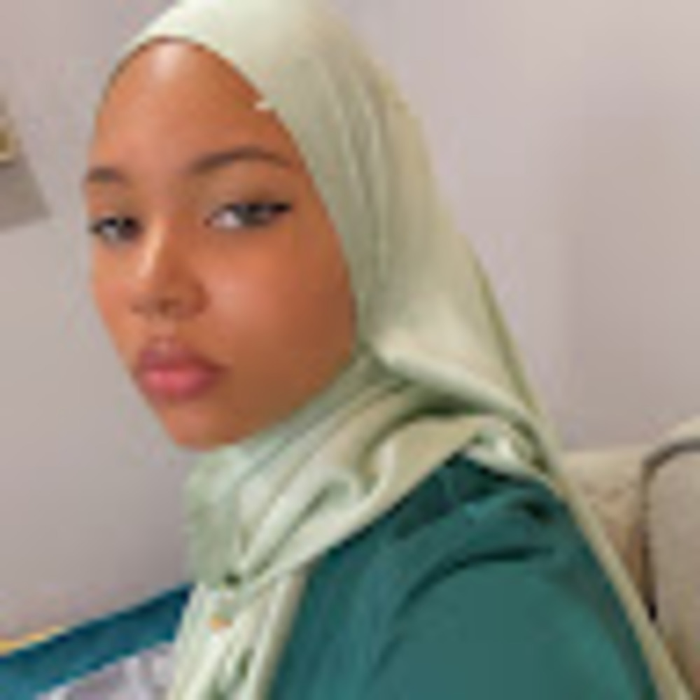 Meet your Posher, Maryam